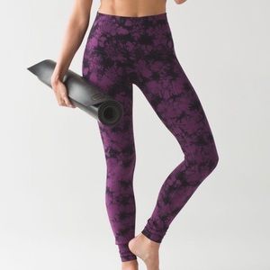Women’s Lululemon Wunder Under High Rise size 4